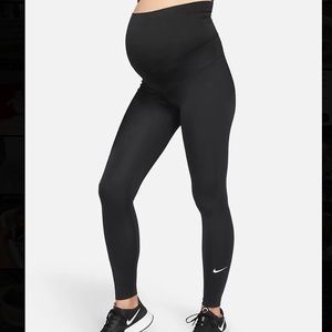Medium Nike Maternity Leggings